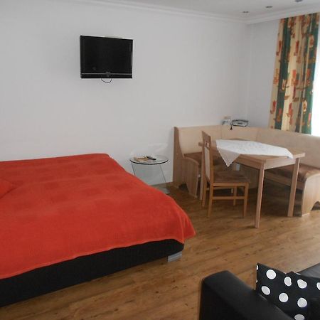 Ferienwohnung Fred 홀레르스바흐 임 핀츠가우 객실 사진